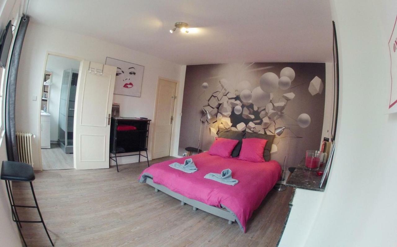 Alex Guest House Dozule Bagian luar foto