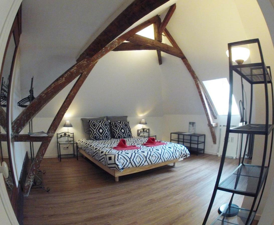 Alex Guest House Dozule Bagian luar foto