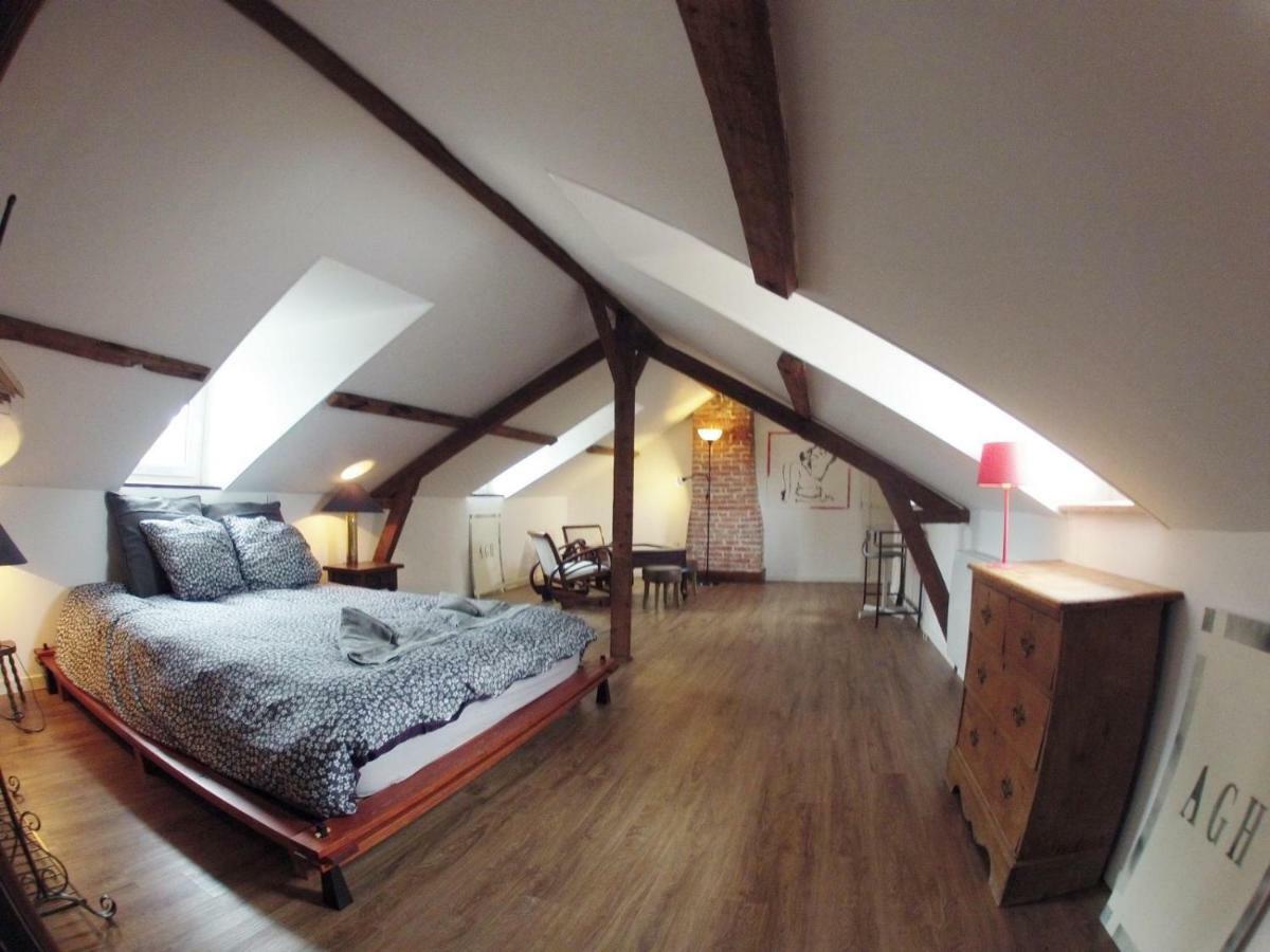 Alex Guest House Dozule Bagian luar foto
