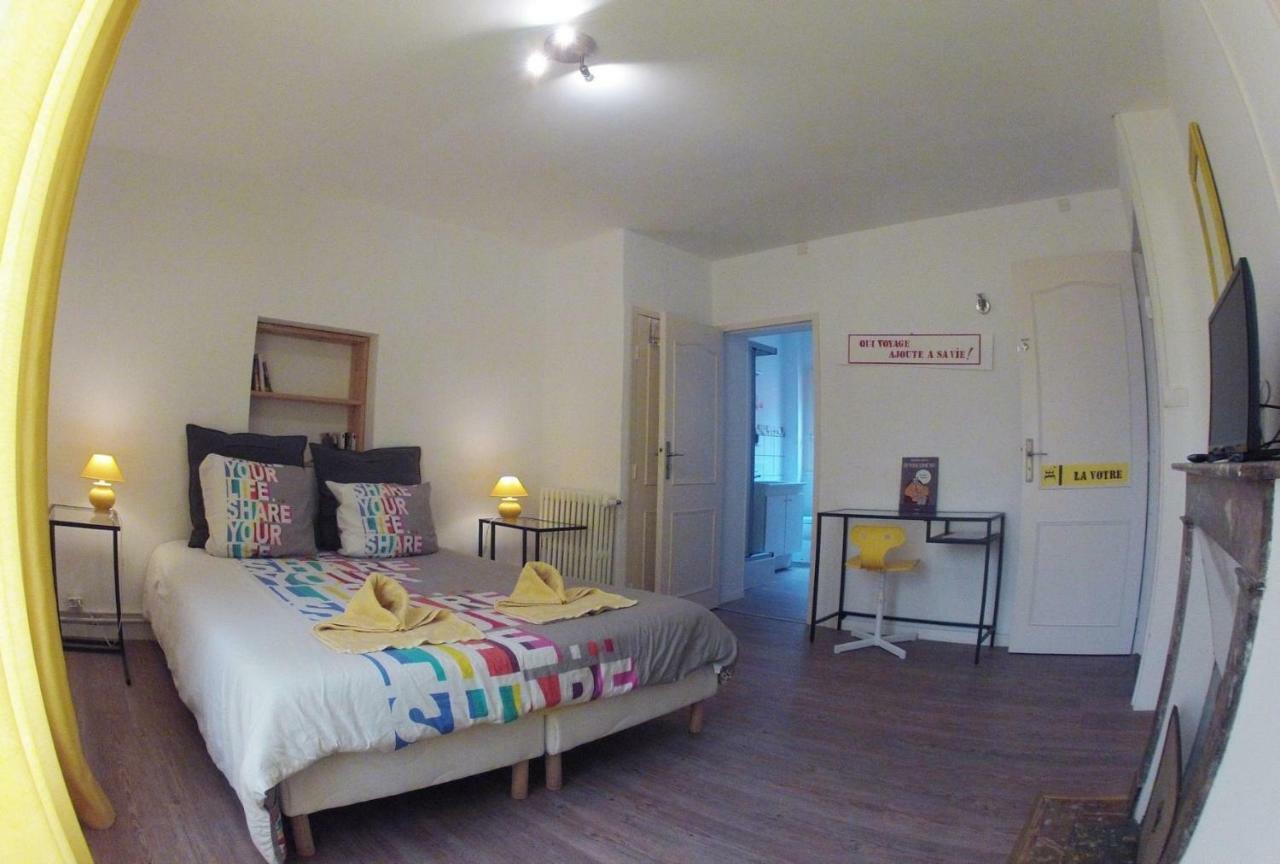 Alex Guest House Dozule Bagian luar foto