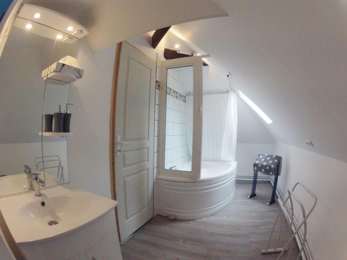 Alex Guest House Dozule Bagian luar foto