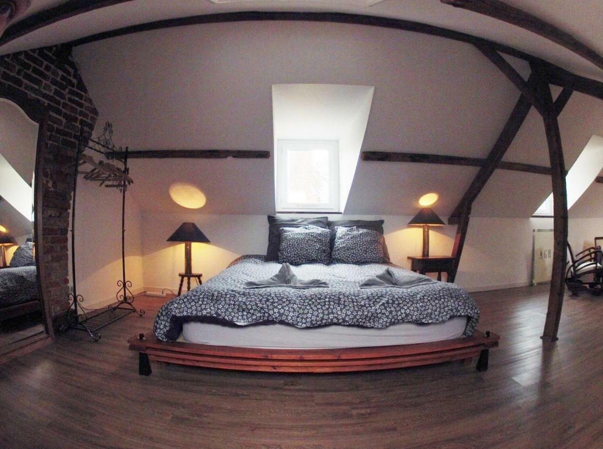 Alex Guest House Dozule Bagian luar foto