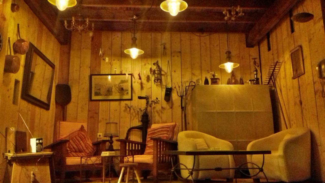Alex Guest House Dozule Bagian luar foto